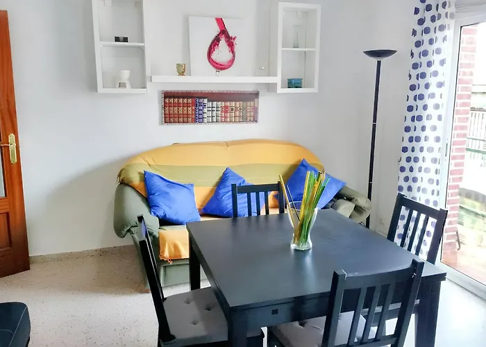 Charming Apartment Historic Centre Granada 80 M² + Balcony